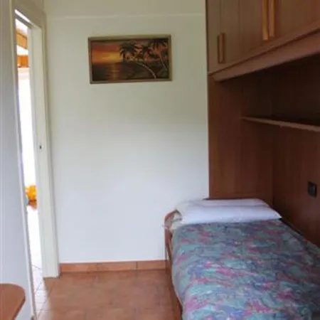 Ferienwohnung Residenza Roggiolo Luino Exterior foto