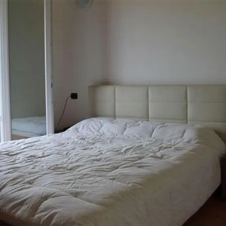 Ferienwohnung Residenza Roggiolo Luino Exterior foto